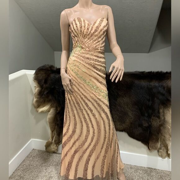 2 Ways to Wear Stunning Beads & Rhinestones Evening Gown - Picture 1 of 16